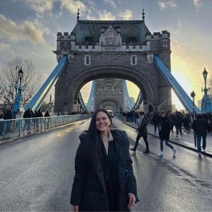 Meet your Posher, Manuela